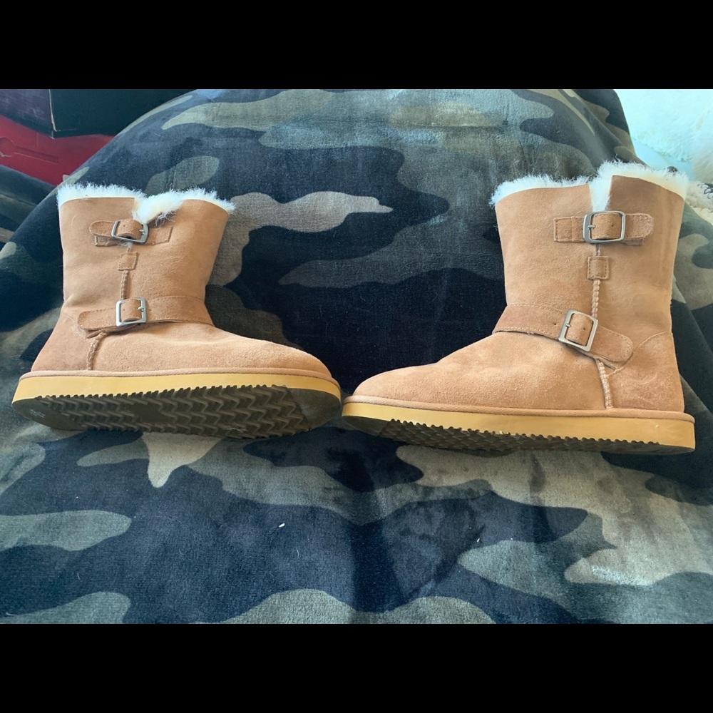 Ugg like boots